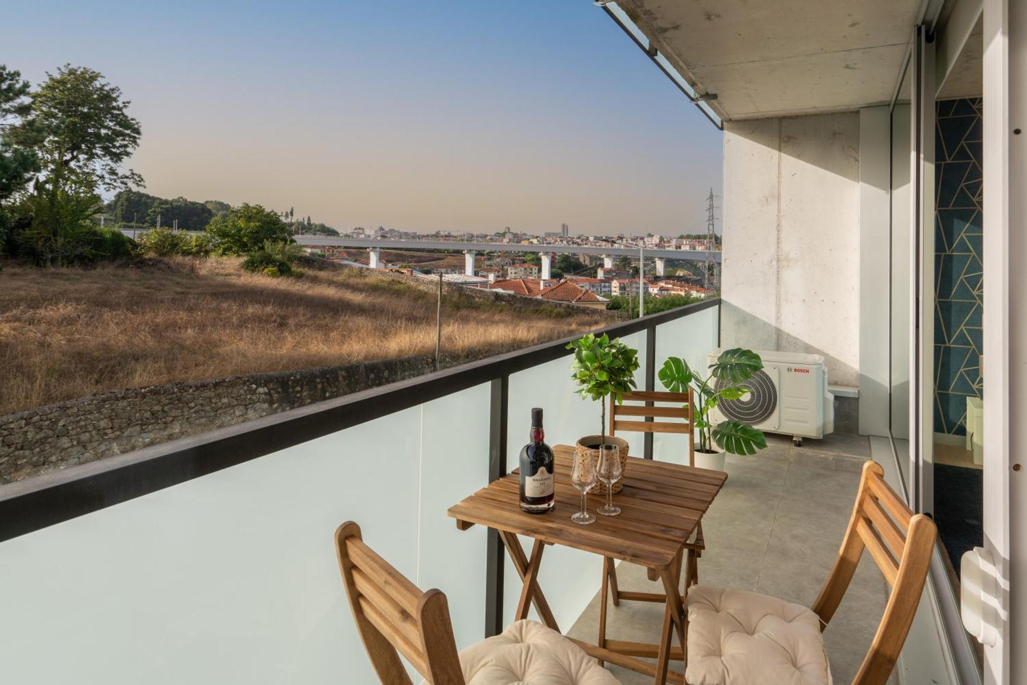 Host Wise - Luxurious Impressive Apartment - Balcony And Pool Vila Nova de Gaia Dış mekan fotoğraf