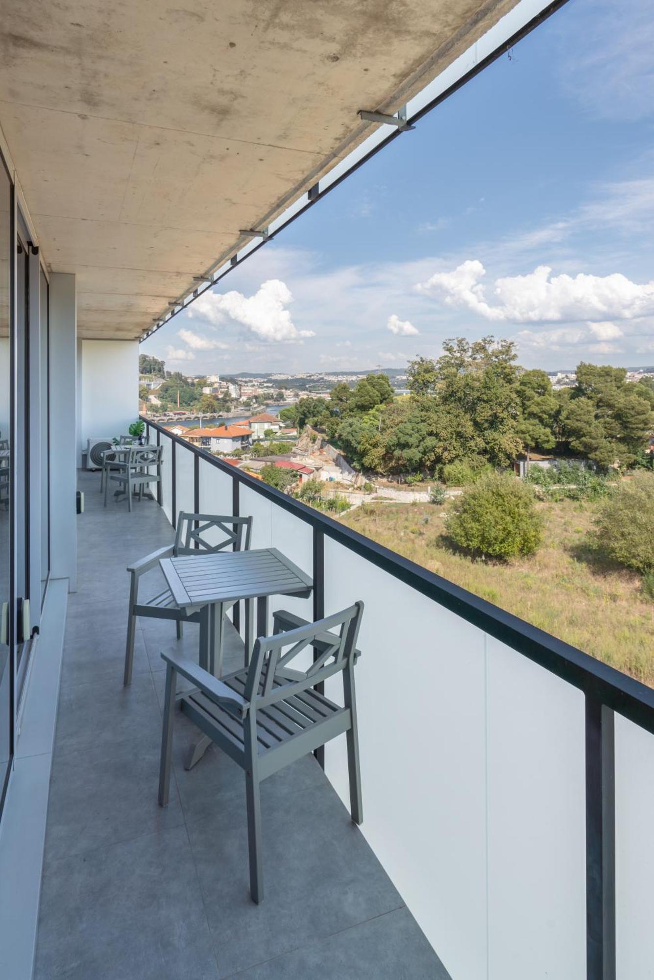 Host Wise - Luxurious Impressive Apartment - Balcony And Pool Vila Nova de Gaia Oda fotoğraf
