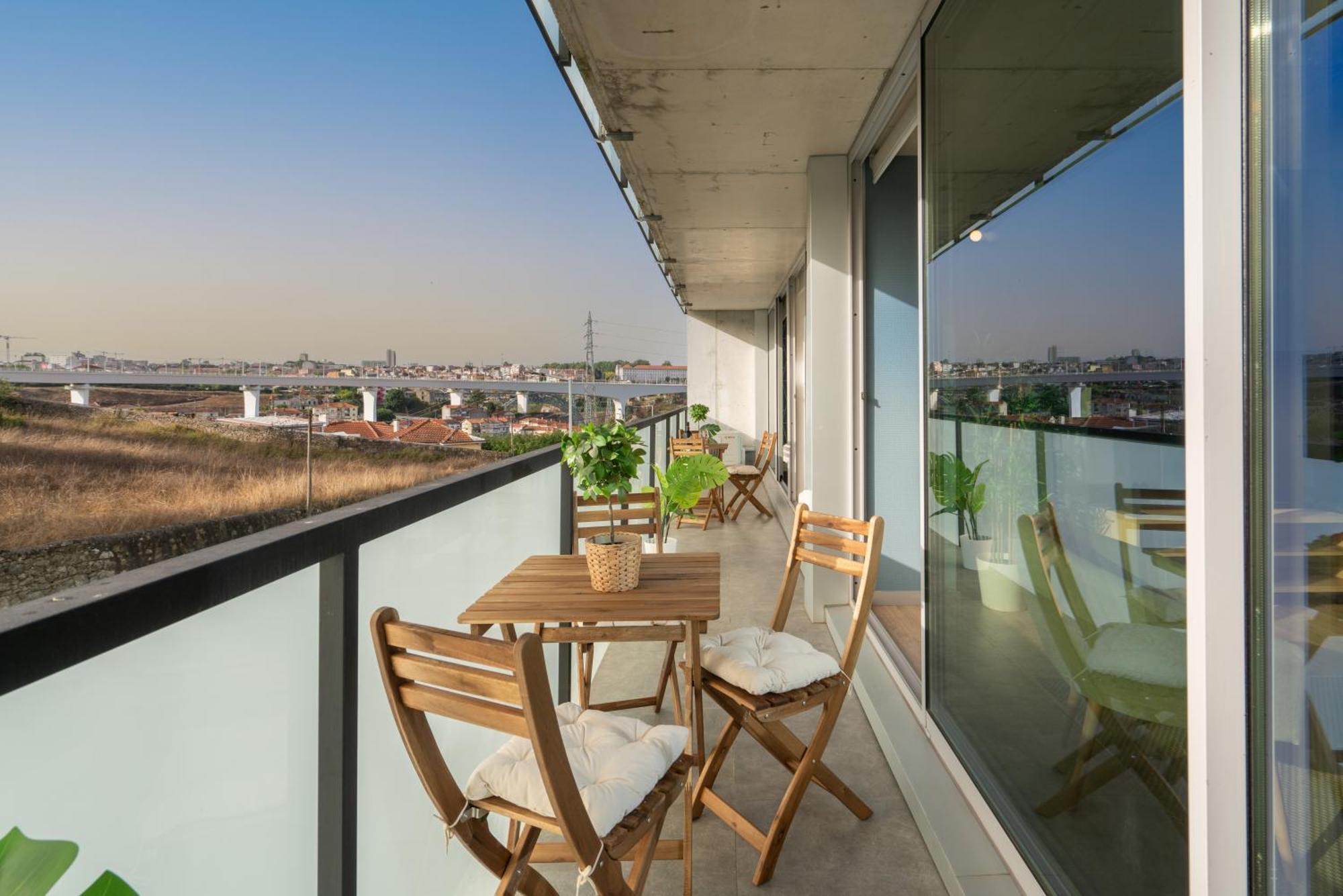 Host Wise - Luxurious Impressive Apartment - Balcony And Pool Vila Nova de Gaia Oda fotoğraf