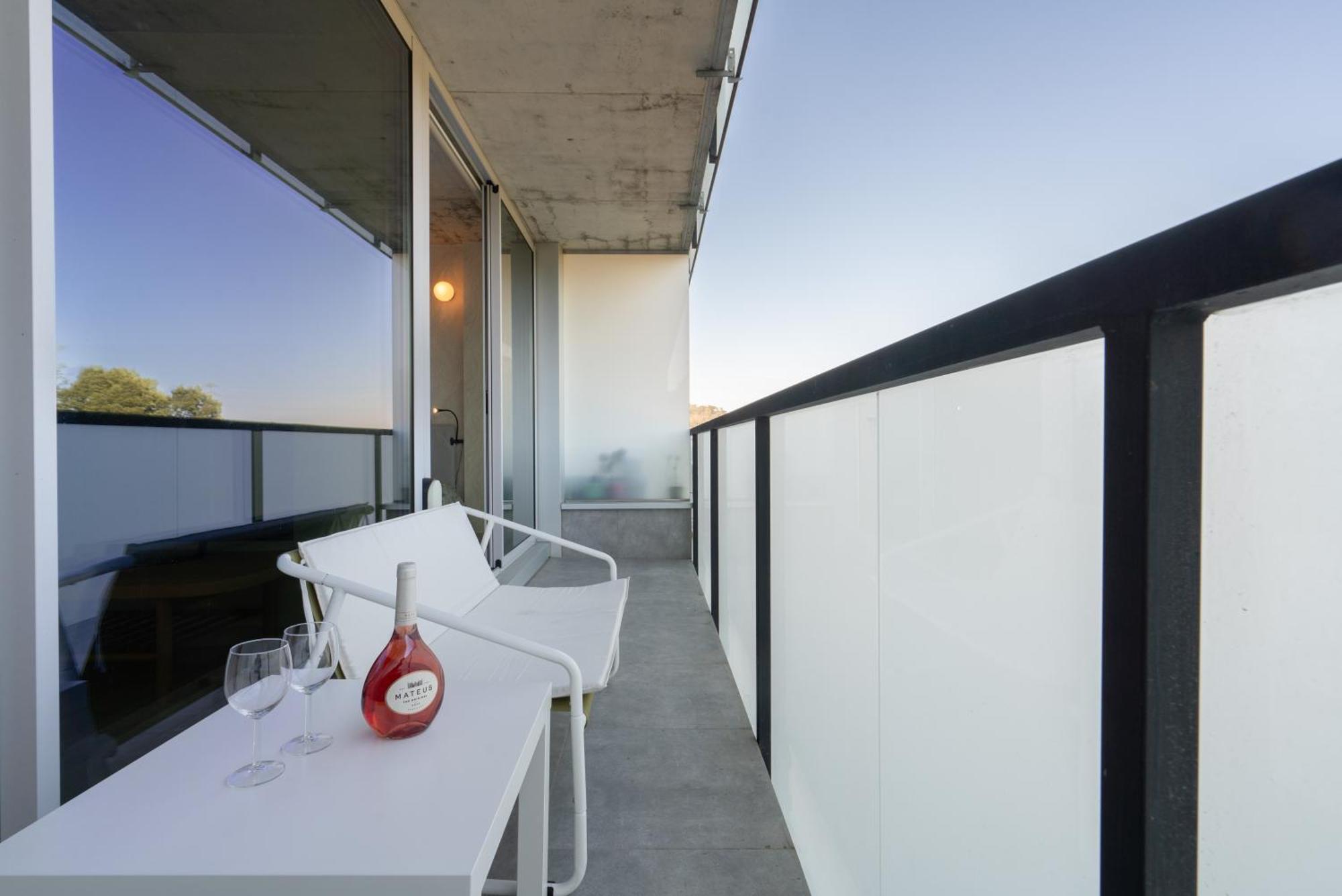 Host Wise - Luxurious Impressive Apartment - Balcony And Pool Vila Nova de Gaia Oda fotoğraf
